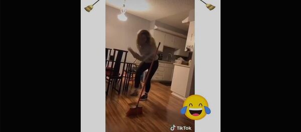 Танец с веником Танец с веником - Sputnik Արմենիա