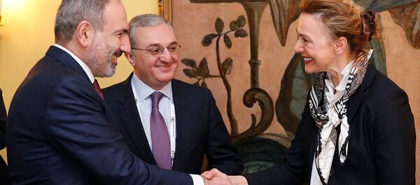 Премьер-министр Армении Никол Пашинян встретился с генеральным секретарем Совета Европы Марией Пейчинович-Бурич (15 февраля 2020). Мюнхен Премьер-министр Армении Никол Пашинян встретился с генеральным секретарем Совета Европы Марией Пейчинович-Бурич (15 февраля 2020). Мюнхен - Sputnik Արմենիա