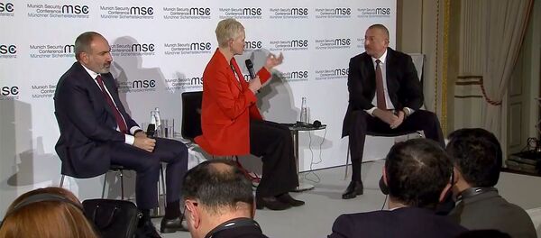 Совместное выступление премьер-министра Армении Никола Пашиняна и президента Азербайджана Ильхама Алиева (15 февраля 2020). Мюнхен - Sputnik Армения