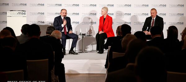 Совместное выступление премьер-министра Армении Никола Пашиняна и президента Азербайджана Ильхама Алиева (15 февраля 2020). Мюнхен - Sputnik Արմենիա