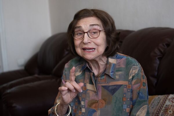 «Ամբողջ կյանքս Թուրքիայում եմ ապրել, բավական է». 85–ամյա հայ «դեսպանի» պատմությունը «Ամբողջ կյանքս Թուրքիայում եմ ապրել, բավական է». 85–ամյա հայ «դեսպանի» պատմությունը - Sputnik Արմենիա