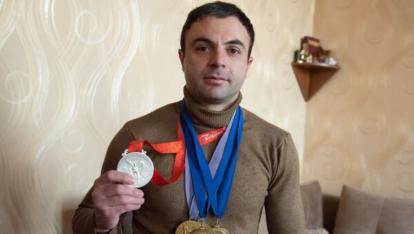 Тяжелоатлет Тигран Мартиросян - Sputnik Армения