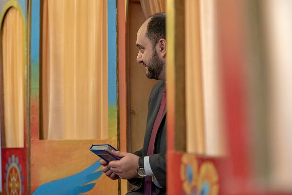 Արայիկ Հարությունյանը խոստովանեց` երբ է վերջին անգամ գիրք կարդացել - Sputnik Արմենիա