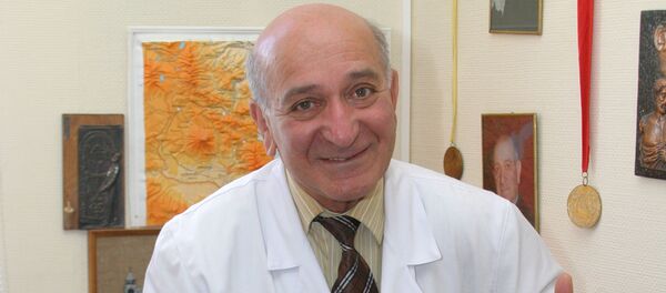 Академик РАН, доктор медицинских наук, профессор Армен Бунятян Академик РАН, доктор медицинских наук, профессор Армен Бунятян - Sputnik Արմենիա