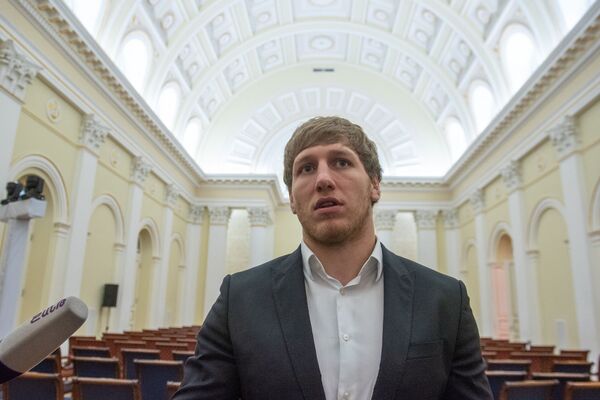 Артур Алексанян напомнил о бесценном: что думают армянские спортсмены о переносе Олимпиады - Sputnik Армения