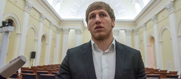 Артур Алексанян отвечает на вопросы журналистов после церемонии награждения лучших спортсменов 2019 года (21 февраля 2020). Еревaн - Sputnik Արմենիա