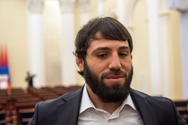 Артур Алексанян напомнил о бесценном: что думают армянские спортсмены о переносе Олимпиады - Sputnik Армения