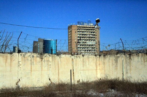 Когда узником старой крепости был сам Егише Чаренц: построят ли музей на месте тюрьмы? Когда узником старой крепости был сам Егише Чаренц: построят ли музей на месте тюрьмы? - Sputnik Армения