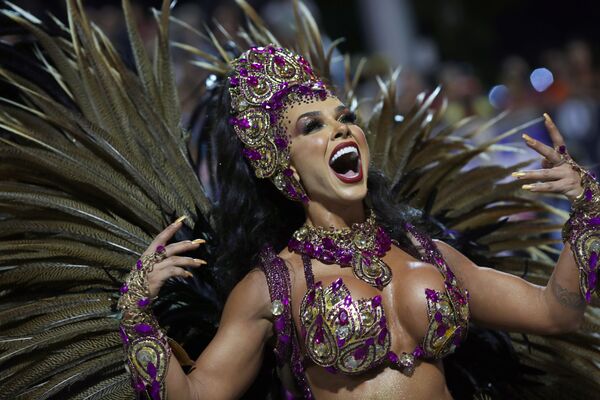 В первую ночь карнавального парада на самбадроме выступит участник фестиваля Barroca Zona Sul samba school (22 февраля 2020). Сан-Паулу, Бразилия - Sputnik Армения