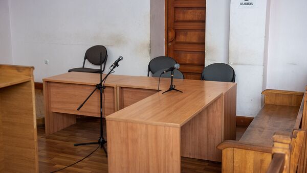 Пустая скамья подсудимых на заседании суда по делу Грачьи Арутюняна (24 февраля 2020). Еревaн - Sputnik Արմենիա