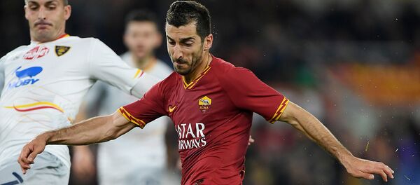 Полузащитник Ромы Генрих Мхитарян в матче итальянский Серии А против ФК Лечче (23 февраля 2020). Рим - Sputnik Армения