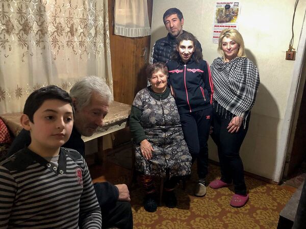 «Ուզում եմ` ամեն մեկս մեր սենյակն ունենանք». գյումրեցի երեխաները երազում են տուն ունենալ «Ուզում եմ` ամեն մեկս մեր սենյակն ունենանք». գյումրեցի երեխաները երազում են տուն ունենալ - Sputnik Արմենիա