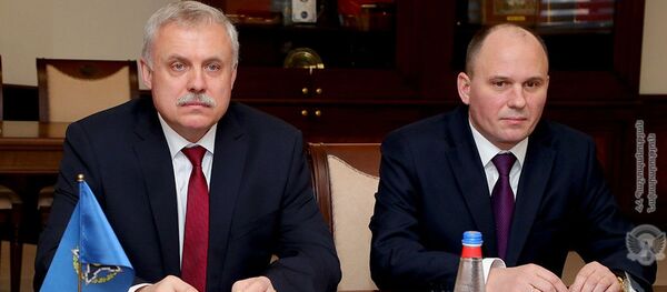 Генеральный секретарь ОДКБ Станислав Зась на встрече с министром обороны Армении (27 февраля 2020). Еревaн Генеральный секретарь ОДКБ Станислав Зась на встрече с министром обороны Армении (27 февраля 2020). Еревaн - Sputnik Արմենիա