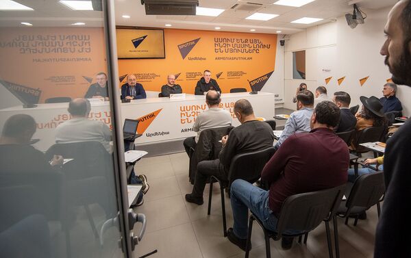 Учебный модуль SputnikPro в мультимедийном пресс-центре Sputnik Армения (27 февраля 2020). Еревaн - Sputnik Армения