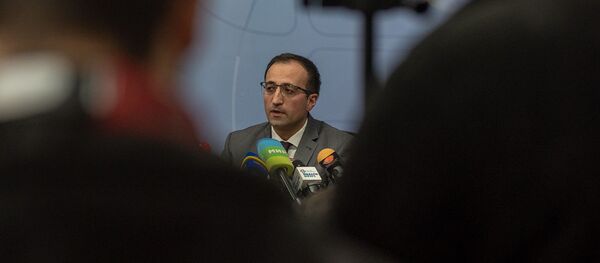 Министр здравоохранения Арсен Торосян на пресс-конференции по теме коронавируса (1 марта 2020). Еревaн - Sputnik Արմենիա