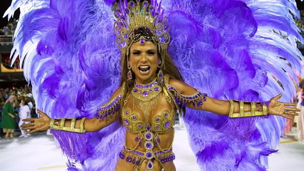 Участница Бразильского карнавала в Рио-де-Жанейро - Sputnik Армения