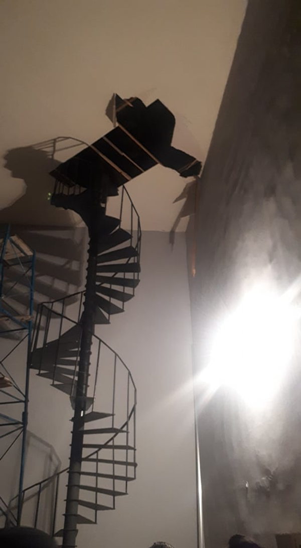 Արտակարգ դեպք Գյումրիում. «Արագած» մարզամշակութային կենտրոնի տանիքից 15–ամյա տղա է ընկել - Sputnik Արմենիա