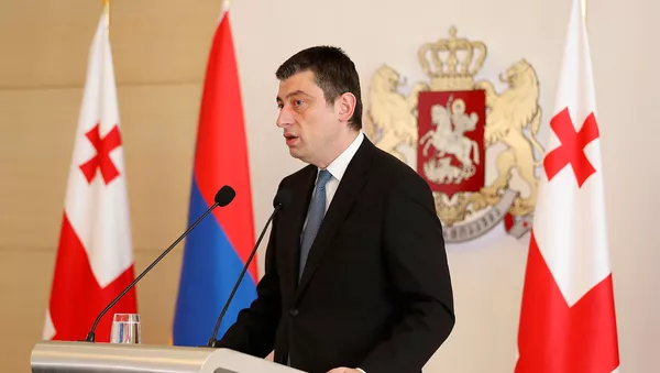 Премьер-министр Грузии Григорий Гахария во время совместного заявления для прессы по завершении переговоров с премьер-министром Армении (3 марта 2020). Тбилиси