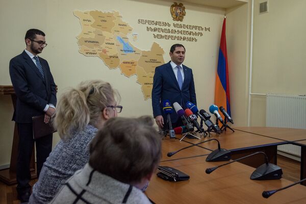 «Վերջապես կամուսնանամ». Ադրբեջանից բռնագաղթած 20 ընտանիք կսկսեն իրագործել երազանքները - Sputnik Արմենիա