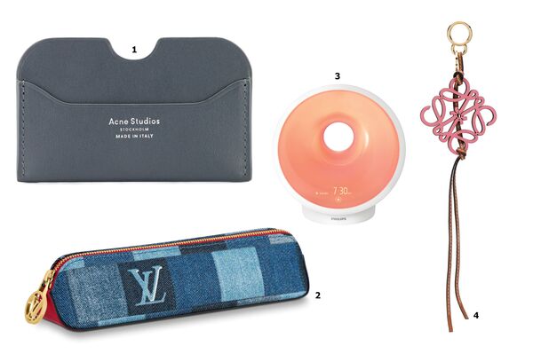 Подарки к 8 Марта: время красоты!  - Sputnik Армения