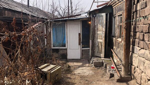 Дом в Гюмри, где жили пострадавшие мать с дочерью - Sputnik Արմենիա