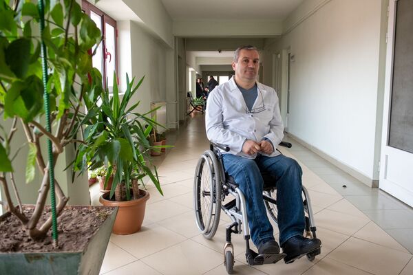 Ինչ է փոխվում բժշկի կյանքում, երբ հայտնվում է պացիենտի կարգավիճակում Ինչ է փոխվում բժշկի կյանքում, երբ հայտնվում է պացիենտի կարգավիճակում - Sputnik Արմենիա