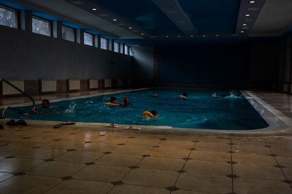 Լրագրողներն ավելի շատ են նյարդայնացնում, քան կորոնավիրուսը. կյանքի ռիթմը` Ծաղկաձորում - Sputnik Արմենիա