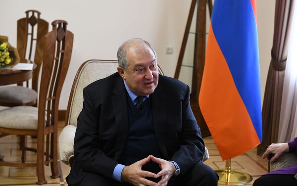 Президент Армен Саркисян принял заслуженных армянок в преддверии женского праздника 8 марта (7 марта 2020). Еревaн - Sputnik Армения