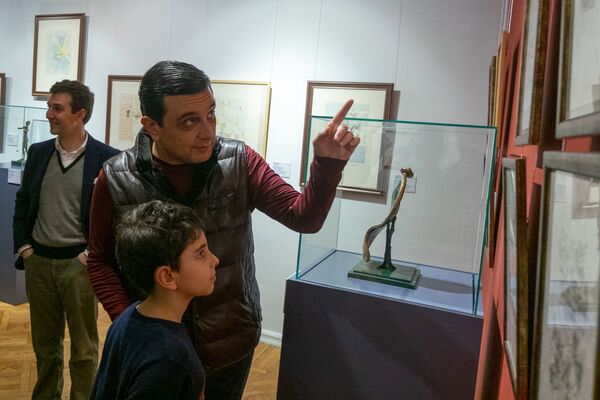 Դալին ու Պիկասոն Երևան հասան. սպասված ցուցահանդեսը բացվեց, բայց ոչ բոլորի համար Դալին ու Պիկասոն Երևան հասան. սպասված ցուցահանդեսը բացվեց, բայց ոչ բոլորի համար - Sputnik Արմենիա