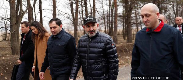 Премьер-министр Никол Пашинян посетил Лорийскую область (8 марта 2020). Гюлагарак Премьер-министр Никол Пашинян посетил Лорийскую область (8 марта 2020). Гюлагарак - Sputnik Армения