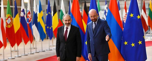 Встреча премьер-министра Армении Никола Пашиняна с председателем Совета ЕС Шарлем Мишелем (9 марта 2020). Брюссель Встреча премьер-министра Армении Никола Пашиняна с председателем Совета ЕС Шарлем Мишелем (9 марта 2020). Брюссель - Sputnik Արմենիա