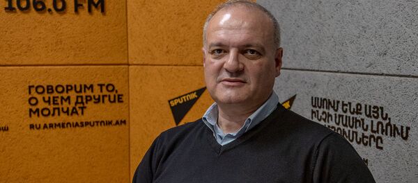 Политтехнолог Виген Акопян Политтехнолог Виген Акопян - Sputnik Արմենիա