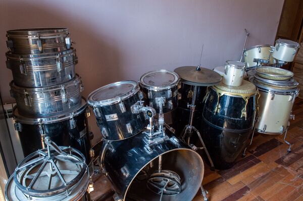 Երգի պետական թատրոնում 1992թ–ից «պահած» չհրկիզվող պահարան են գտել, ներսում` ինչ ասես - Sputnik Արմենիա