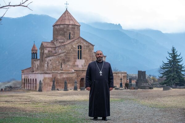 Օձնեցու տոնն ու «Օձի պորտը». հավատքը հաղթահարում է անգամ կորոնավիրուսը - Sputnik Արմենիա