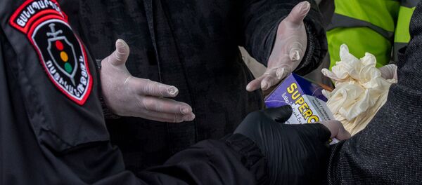 Контрольно-пропускной пункт при выезде из Эчмиадзина (17 марта 2020). Армавир - Sputnik Արմենիա