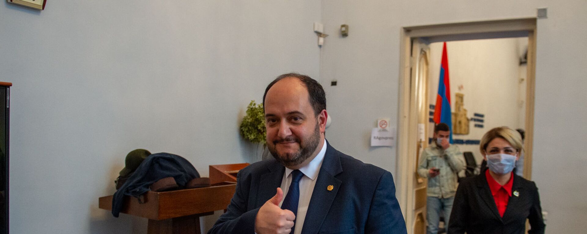 Араик Арутюнян после пресс-конференции (18 марта 2020). Еревaн - Sputnik Армения, 1920, 30.03.2020