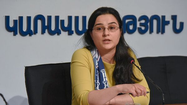Пресс-секретарь министерства иностранных дел Армении Анна Нагдалян на пресс-конференции (18 марта 2020). Еревaн - Sputnik Армения