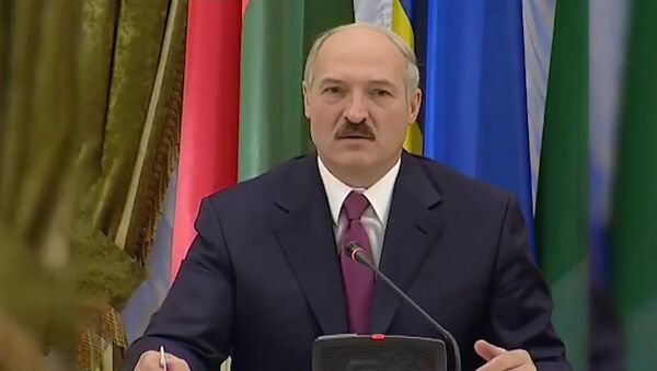 Лукашенко о панике: сейчас завизжали по-свинячьи, завтра – замурлыкаем - Sputnik Армения