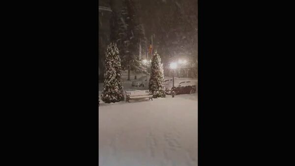 Снег в городе - Sputnik Армения