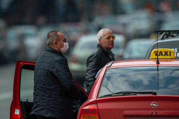 Водитель такси в Ереване - Sputnik Армения
