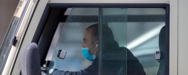 Водитель автобуса в Ереване Водитель автобуса в Ереване - Sputnik Արմենիա