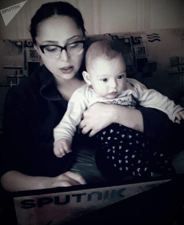 Дом, милый дом: как армянкам пережить изоляцию с бандой детишек и их главарем – мужем - Sputnik Армения