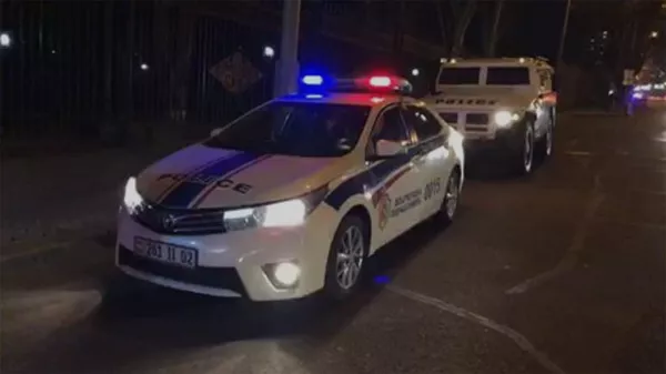 Просим не нарушать правила: полиция Армении обратилась к населению Просим не нарушать правила: полиция Армении обратилась к населению - Sputnik Армения