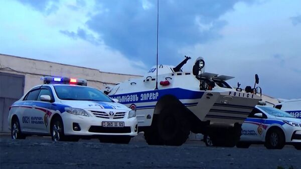 Տնից առանց անհրաժեշտության դուրս գալու համար քաղաքացիները կենթարկվեն պատասխանատվության Տնից առանց անհրաժեշտության դուրս գալու համար քաղաքացիները կենթարկվեն պատասխանատվության - Sputnik Արմենիա