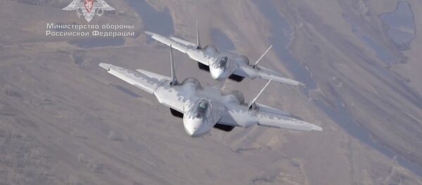 Су-57: российские летчики продемонстрировали возможности новейших истребителей - Sputnik Армения
