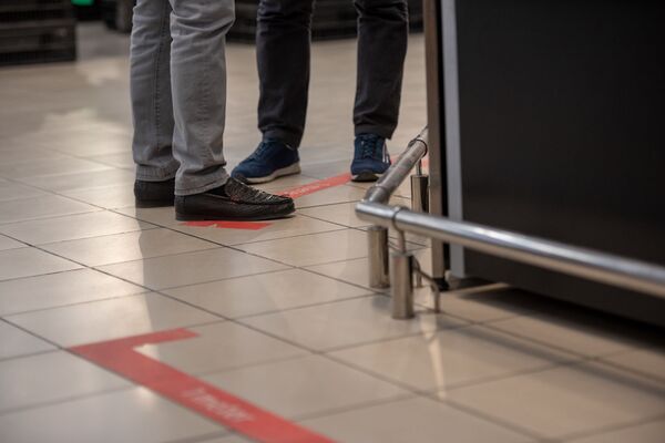 Не дыши на меня, или Кто в ответе за нарушение правил ЧП в супермаркетах - Sputnik Армения