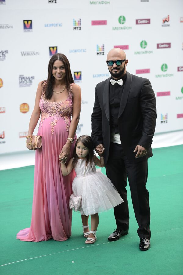 Не хочу, чтобы дети видели этот ад: Оксана Самойлова разводится с Джиганом - Sputnik Армения