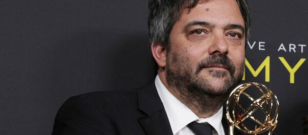 Адам Шлезингер, лидер группы Fountains of Wayne, во время награждения премией Эмми (14 сентября 2019). Лос-Анджелес Адам Шлезингер, лидер группы Fountains of Wayne, во время награждения премией Эмми (14 сентября 2019). Лос-Анджелес - Sputnik Армения