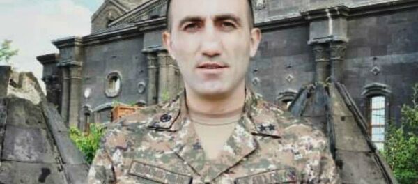 Один из первых героев апрельской войны подполковник Алексан Аракелян - Sputnik Արմենիա