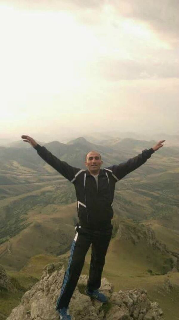 «Մառոզ Ալիկն» ու ապրիլի 2–ի լուսաբացը. ինչպես են ապրում զոհված փոխգնդապետի զավակները - Sputnik Արմենիա